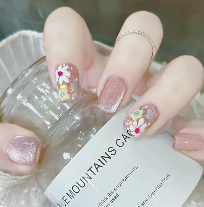 Spring Flower Press-On Nails with Sparkly Finish